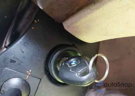 2006 BMW 325Ci from USA, damaged, VIN WBABW33486PX84996